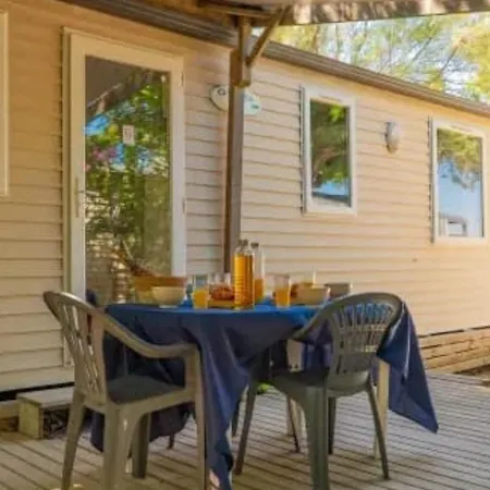 Mobil-home Avec Climatisation - 6 Pers. - Api-1-52-2767 *